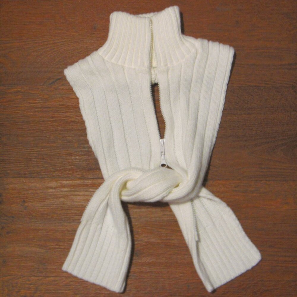 White Cable Knit Zipper Dickie Turtleneck Winter Scarf Combo Made in USA